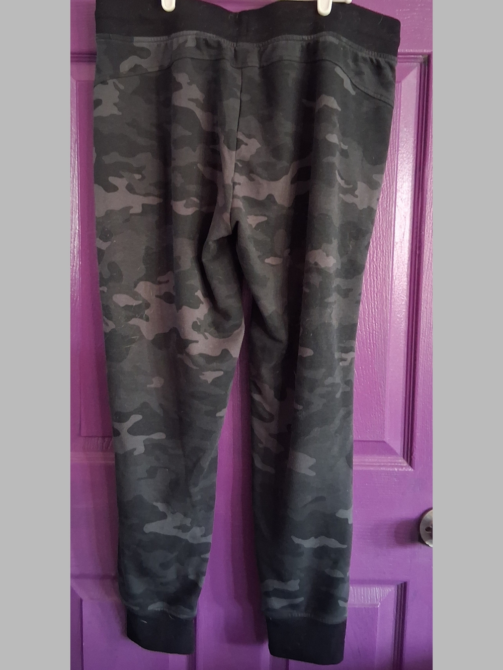 Women's Pants - Picture 2 of 3